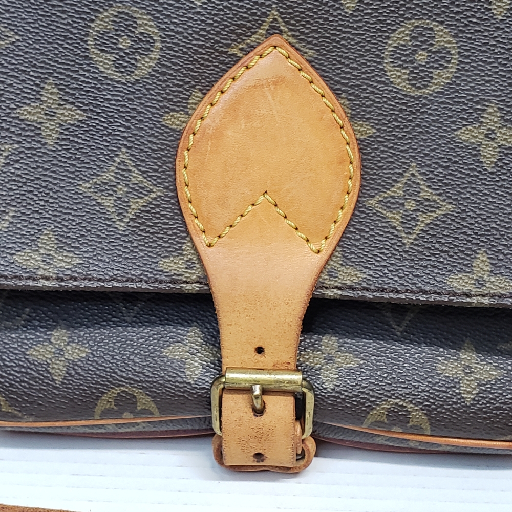 Authentic Louis Vuitton Cartouchiere MM Monogram Crossbody Bag 319-100825 - Picture 5 of 16